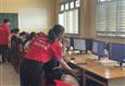 Nhiều đội hình sinh viên tình nguyện trường ĐHĐT với hoạt động hướng dẫn sử dụng máy tính, ứng dụng phần mềm, khai thác internet, mạng xã hội và bồi dưỡng năng lực ngoại ngữ cho thanh thiếu nhi