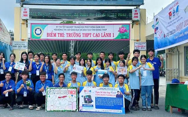 Tuổi trẻ Đại học Đồng Tháp ra quân chương trình “Tiếp sức mùa thi” 2025 – Lan tỏa mùa thi hạnh phúc