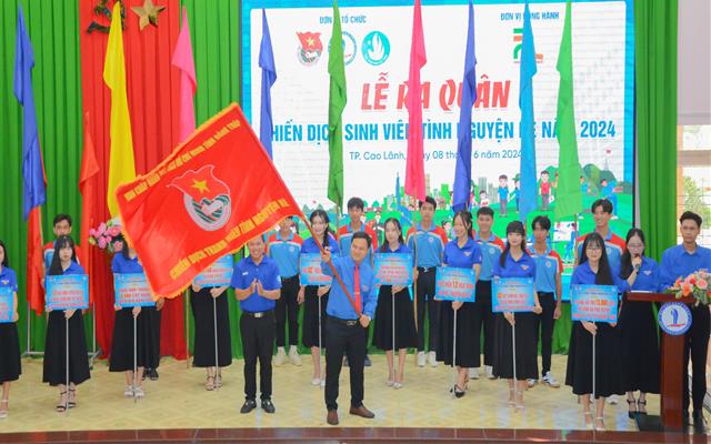 1.000 sinh viên Trường Đại học Đồng Tháp ra quân Chiến dịch "Sinh viên tình nguyện Hè" năm 2024