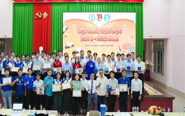 Sôi nổi các hoạt động lan tỏa văn hóa đọc trong sinh viên Đại học Đồng Tháp